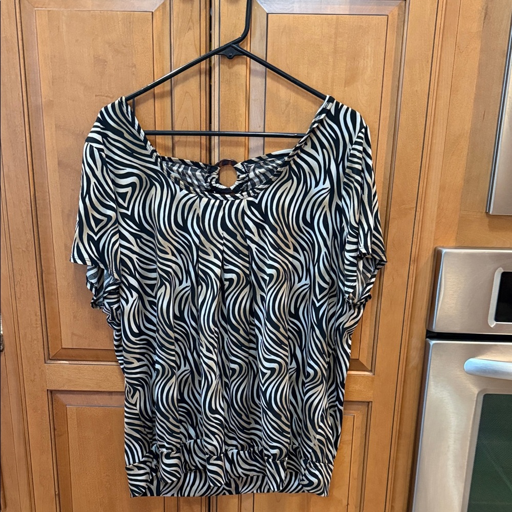 Jaclyn Smith Black and White Zebra Print Blouse